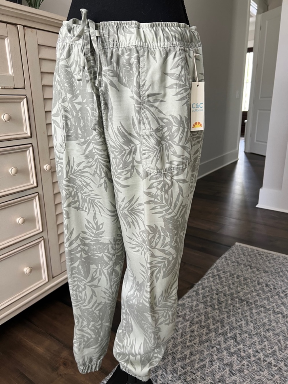 C&C California Sage Green Leaf-Print Joggers